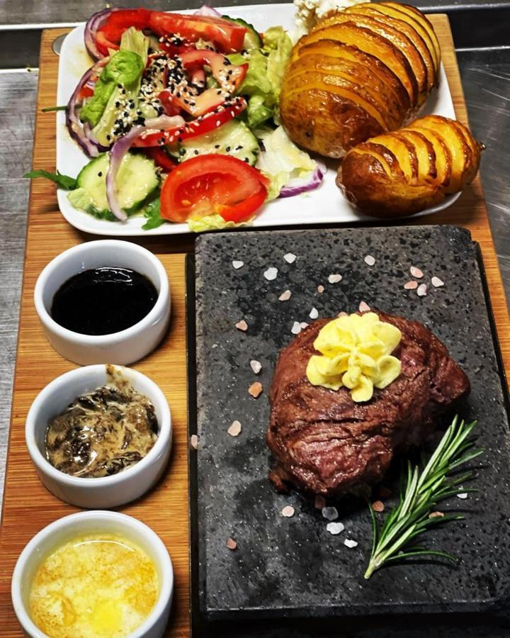 Restauracja I Noclegi Izba Rybacka W Krainie Wygaslych Wulkanow Podgorki Экстерьер фото